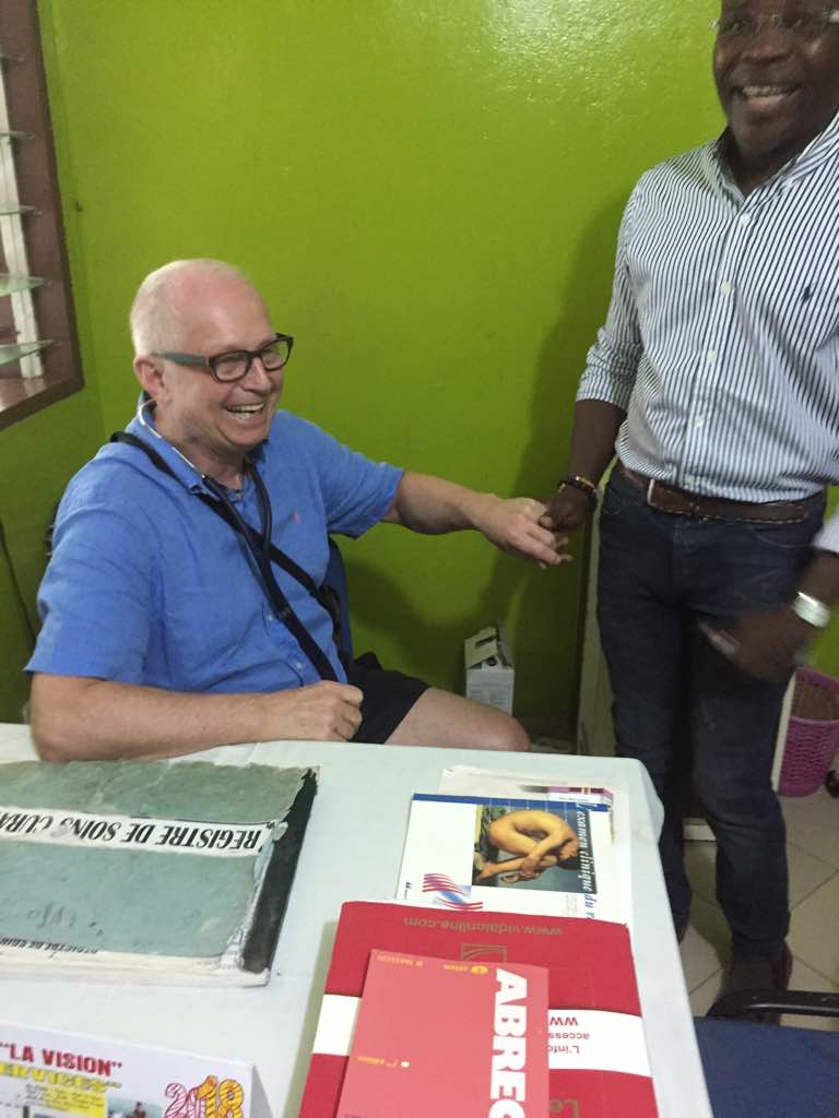 Visite du président d'honneur Dr. med. Rolf Peter Lindner au centre de santé de l’association humanitaire Espoir d'Afrique au Bénin en février 2018